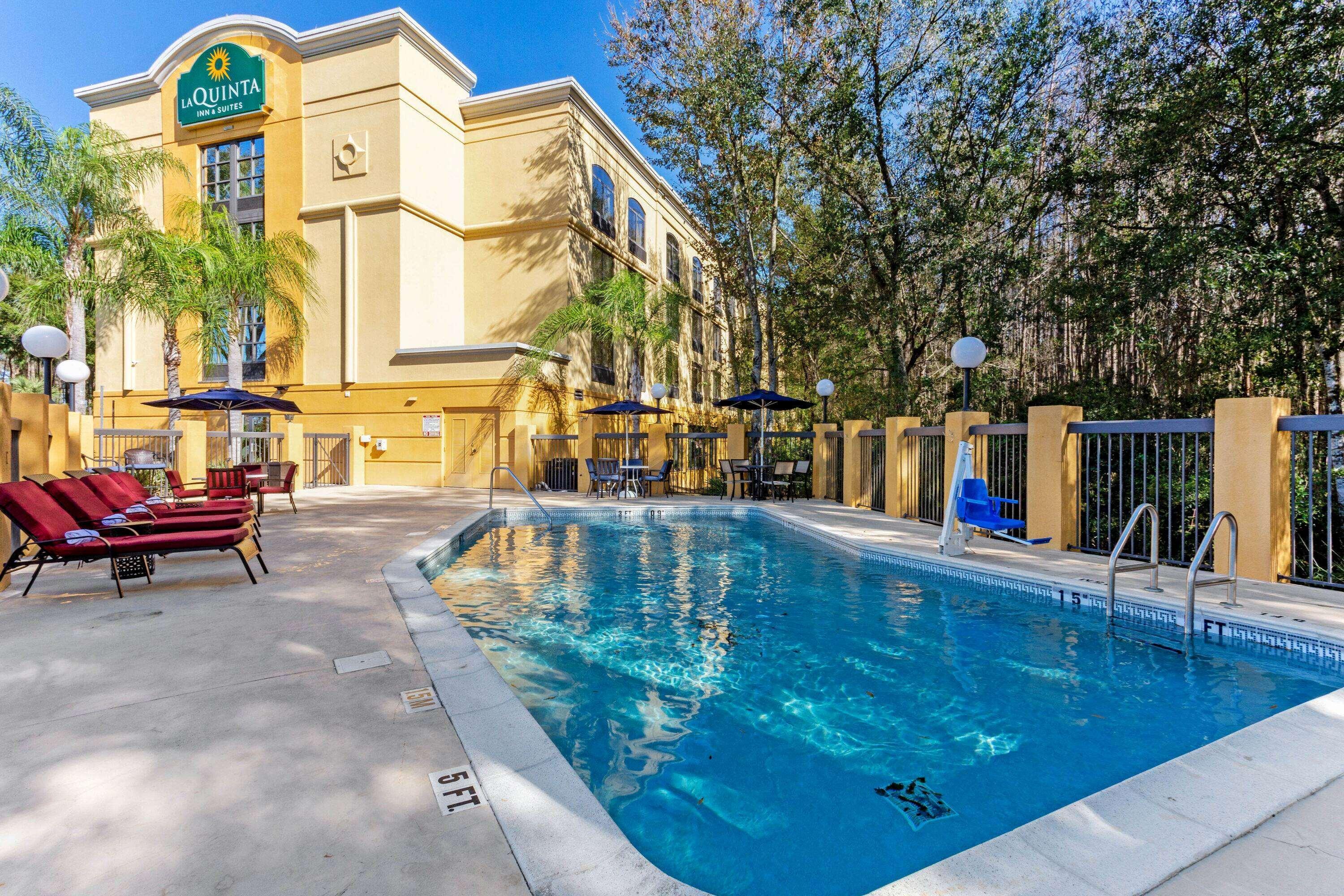 Готель La Quinta By Wyndham Tampa North I-75 Екстер'єр фото